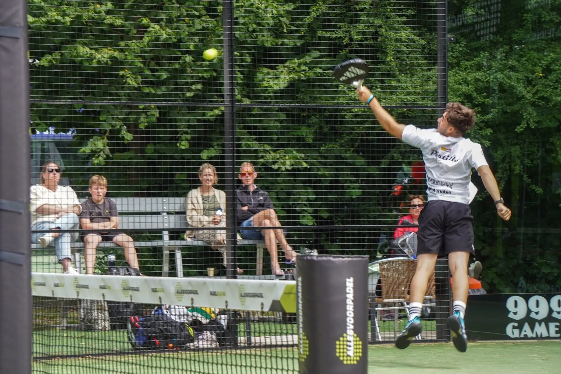 2 outdoor padelbanen van LTVL Lelystad in Lelystad (foto 3)