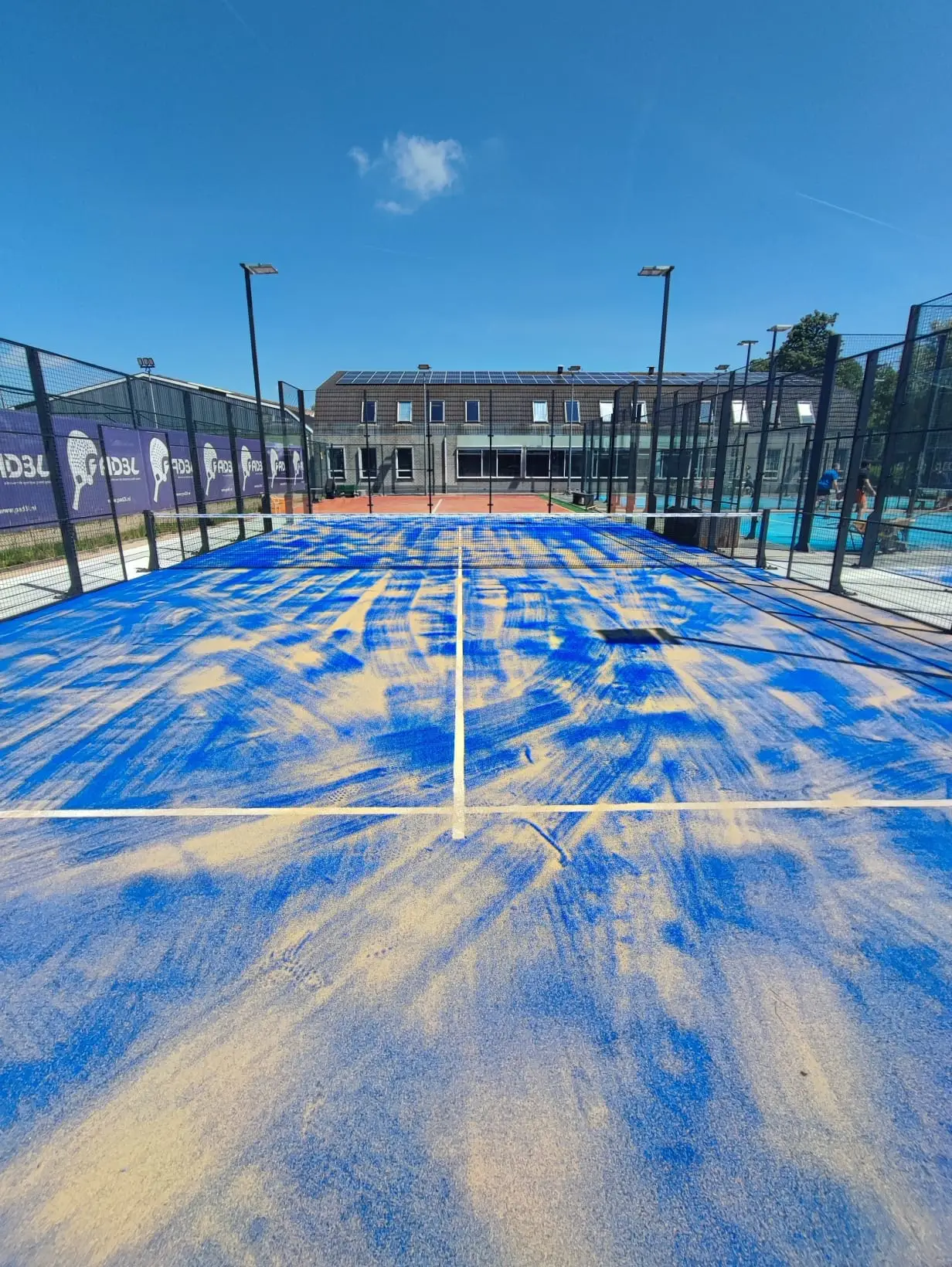 2 outdoor padelbanen van Neckslag in Wijdewormer
