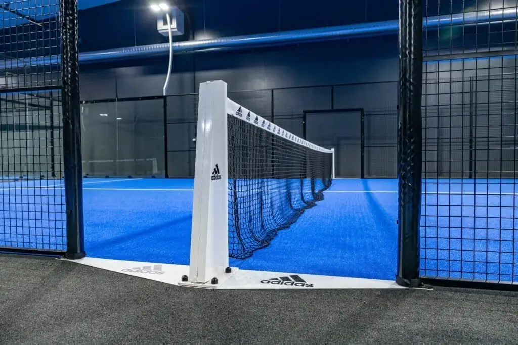 10 indoor padelbanen van Hal22 in Utrecht (foto 3)