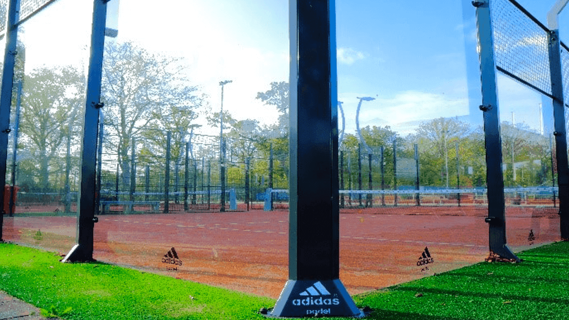 3 outdoor padelbanen van TV Topspinners in Enschede