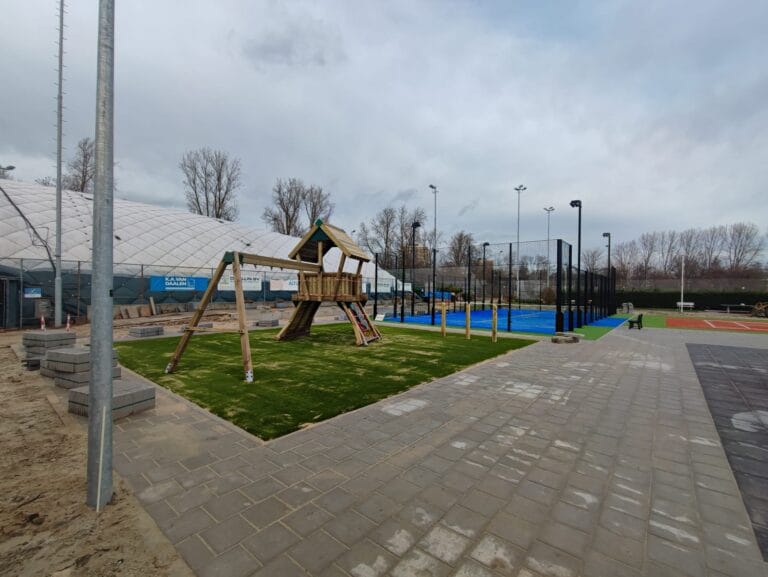 2 outdoor padelbanen van ALTV Zoetermeer in Zoetermeer