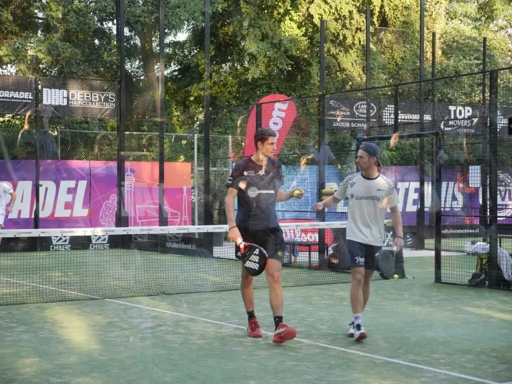 What are the padel strokes?