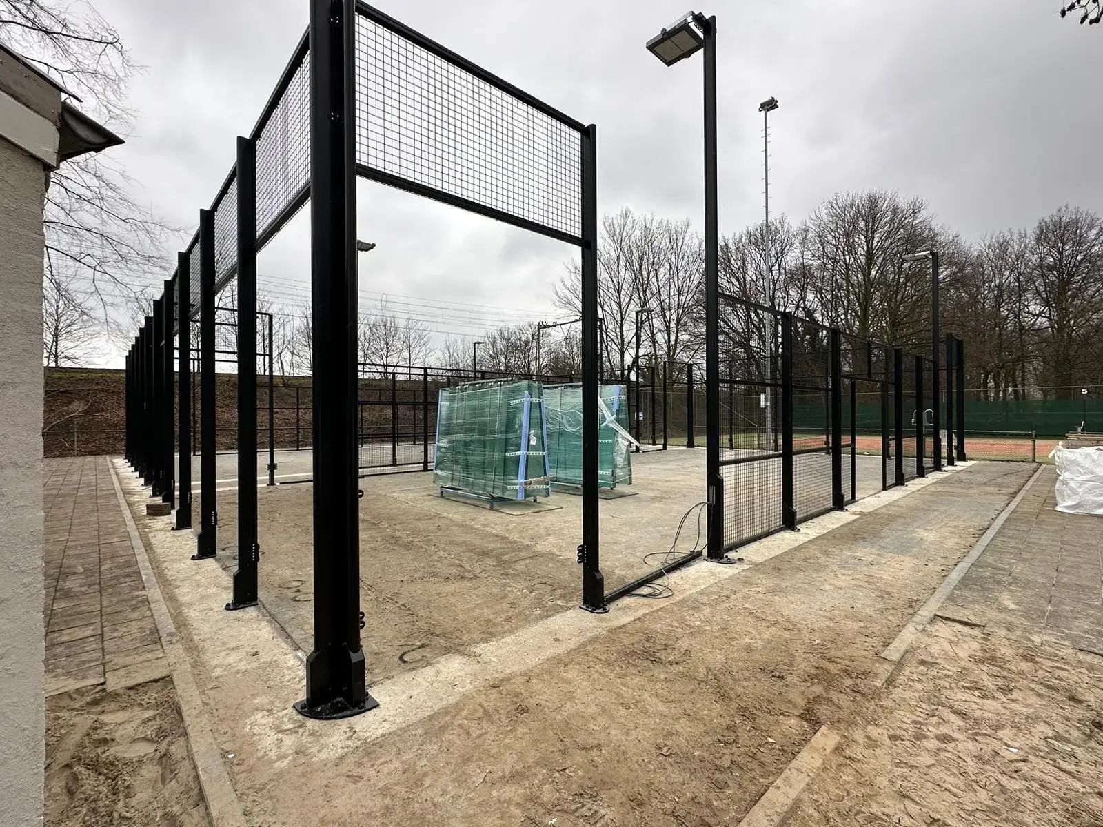 2 outdoor padelbanen van De Witte Raven in Ravenstein
