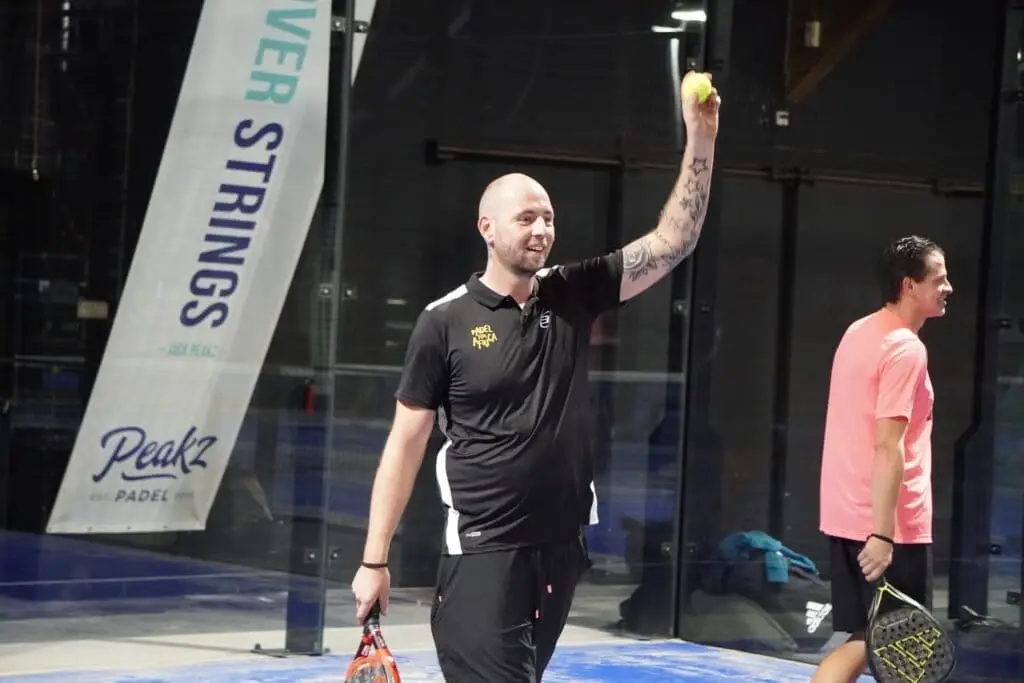 De opkomst van padel in bedrijventoernooien 1 Padel in bedrijventoernooien