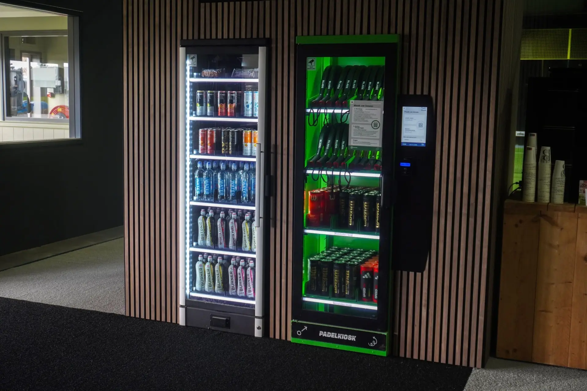 Padelkiosk bij Padelclub Hem scaled