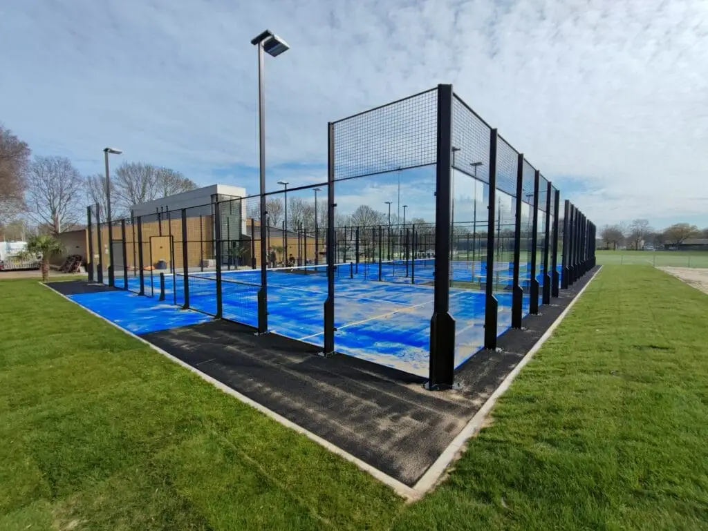 Padel court supplier