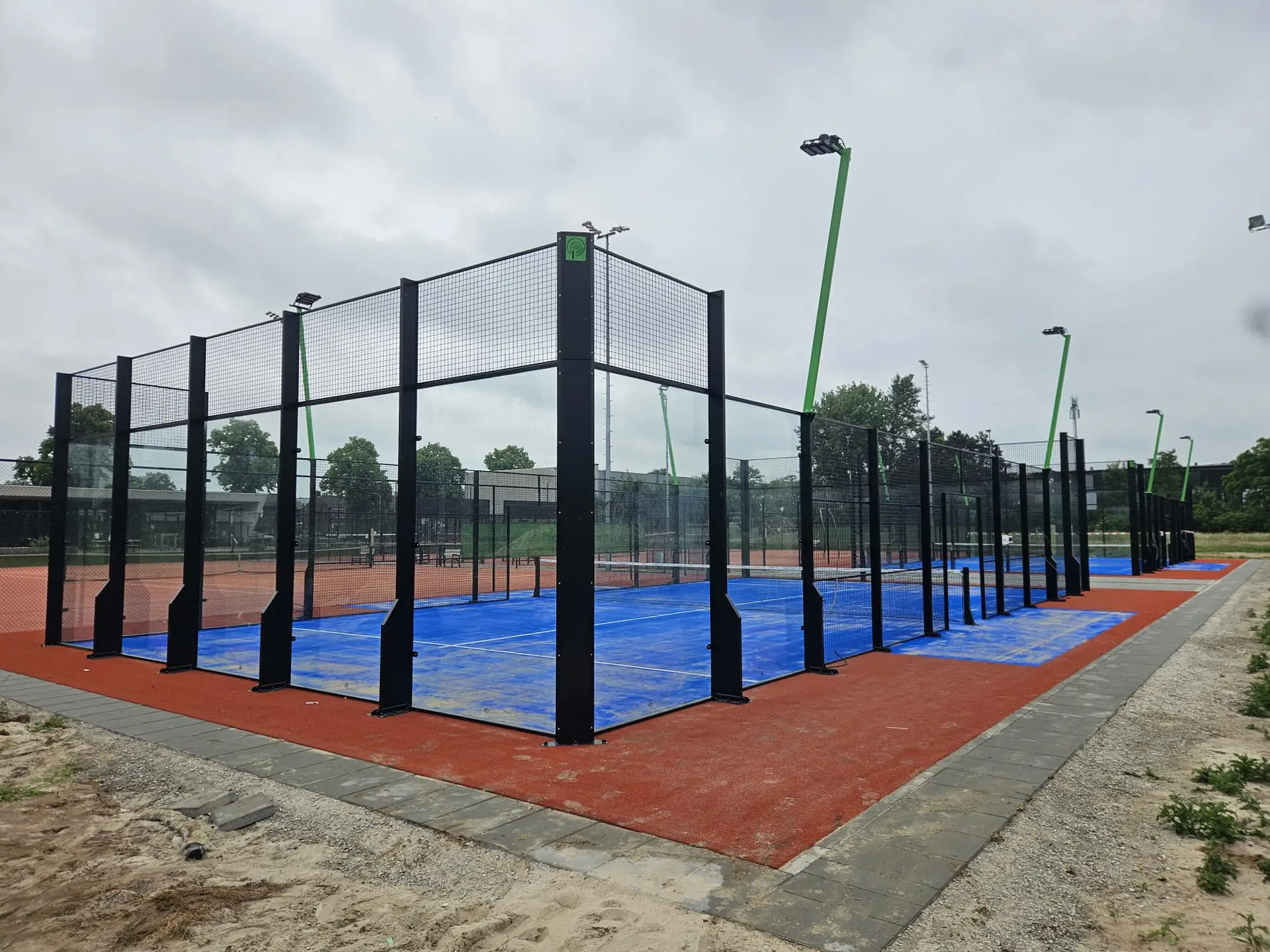 2 outdoor padelbanen van Tennis + Padel Doesburg in Doesburg