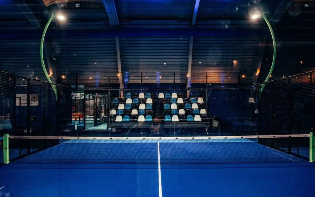 Padelbanen in Schiedam 15 3 indoor padelbanen van RacketSportSchiedam in Schiedam
