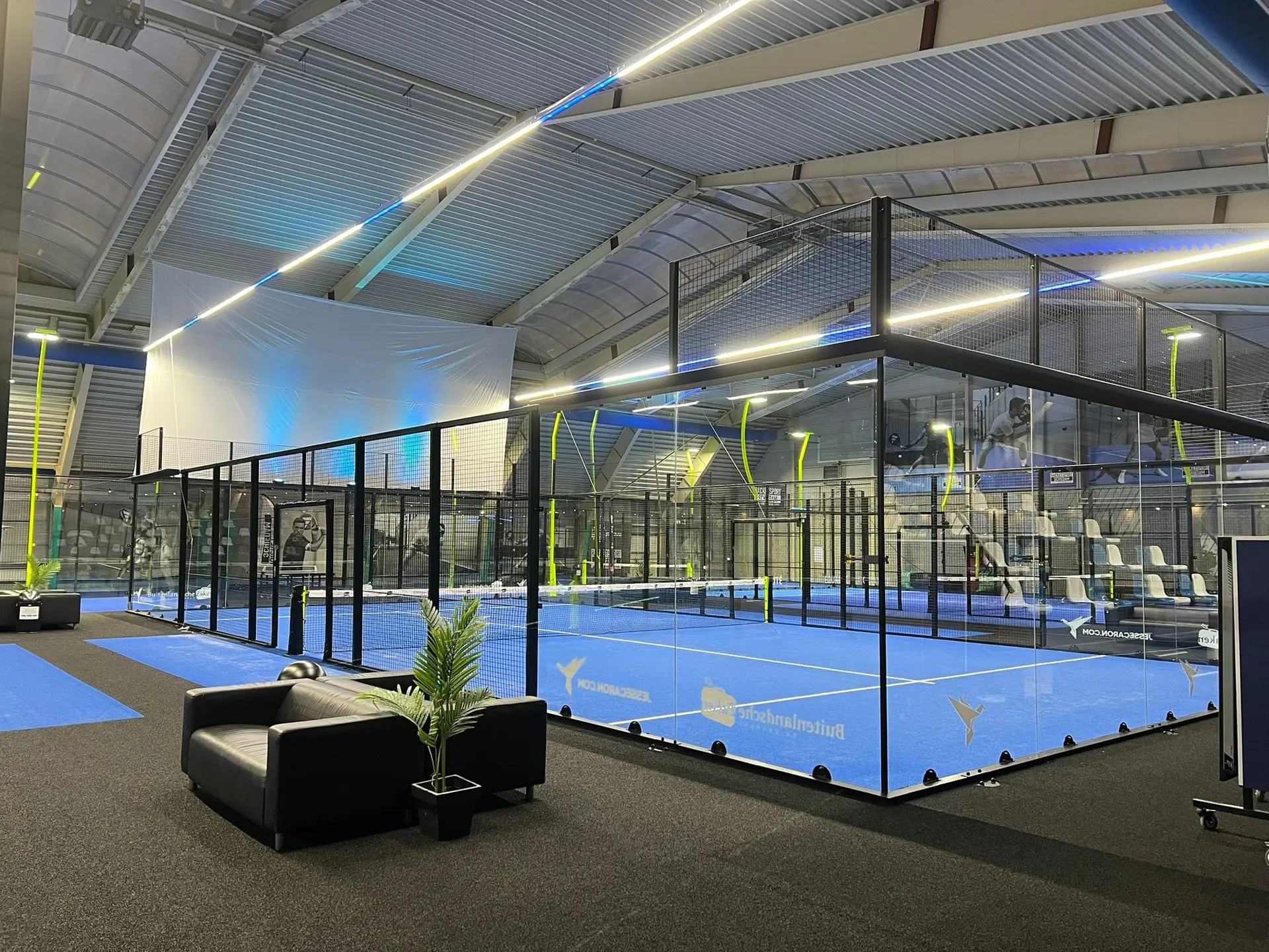 Padelbanen in Schiedam 10 Padelbanen van Racket Sport Schiedam in Schiedam, aangelegd door Allesvoorpadel