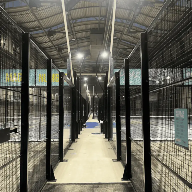 10 indoor padelbanen van Peakz Padel Zwolle in Zwolle