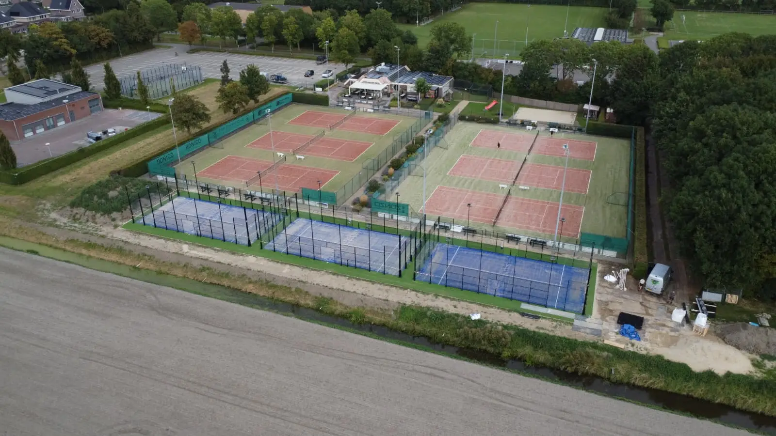 Tennisbanen – Allesvoorpadel (3)