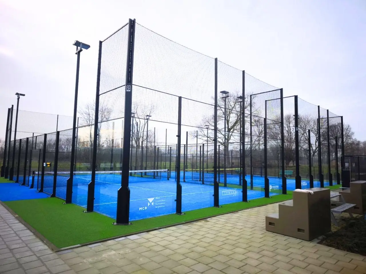 2 outdoor padelbanen van LTV Harava in Hernen